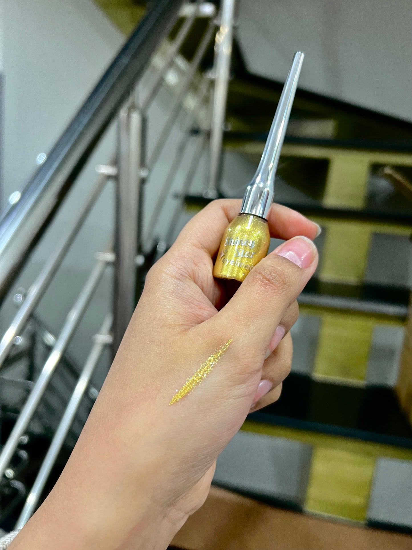 Kathleen Glitter Liner