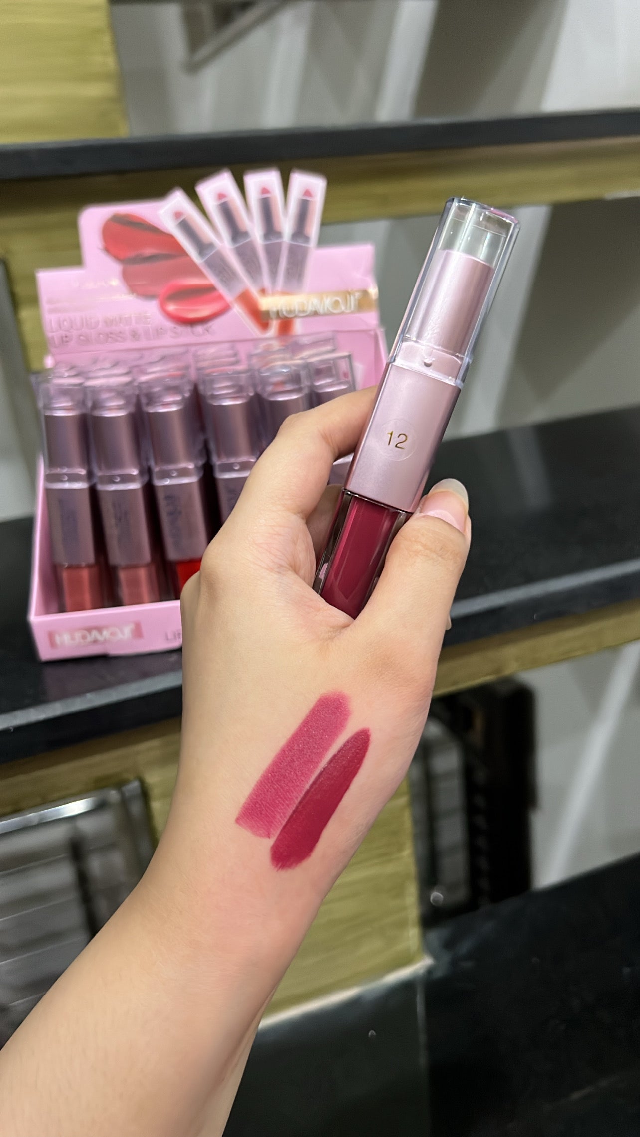 Hudamoji 2 in 1 Lipstick (Liquid and Bullet)