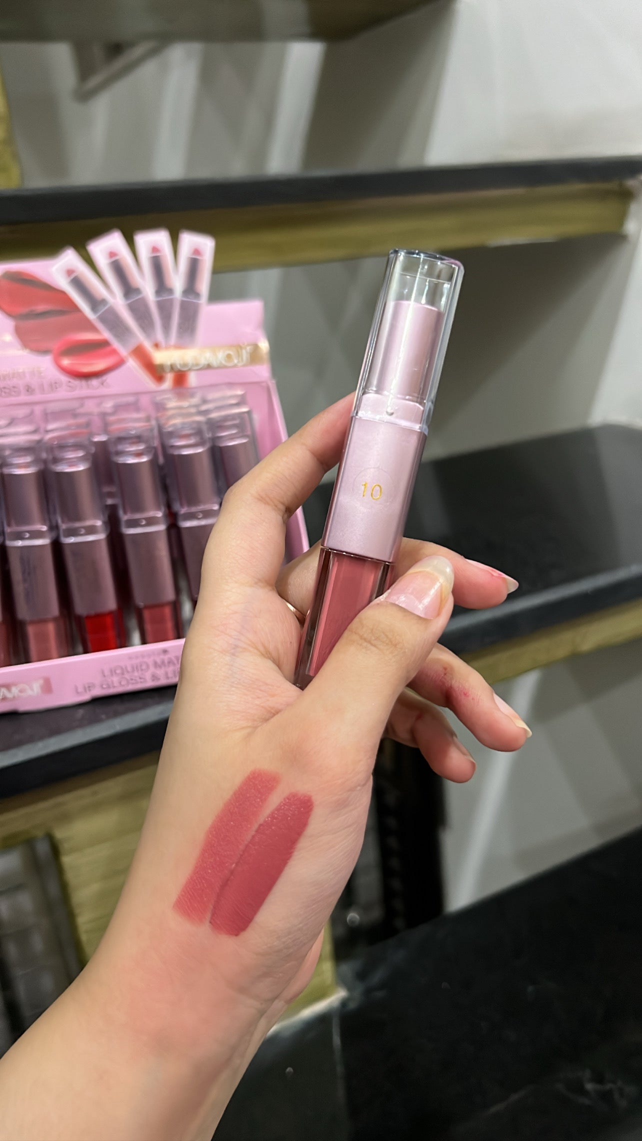 Hudamoji 2 in 1 Lipstick (Liquid and Bullet)