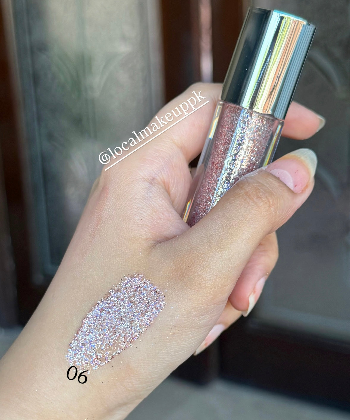Miss Rose Liquid Glitter Eyeshadow