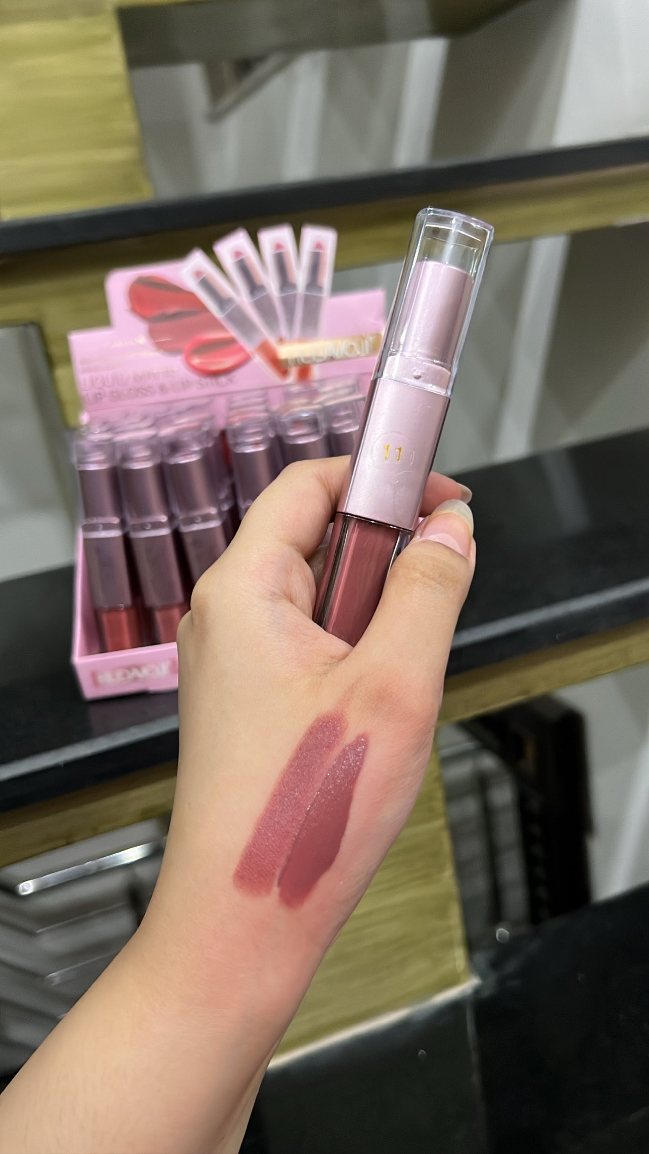 Hudamoji 2 in 1 Lipstick (Liquid and Bullet)