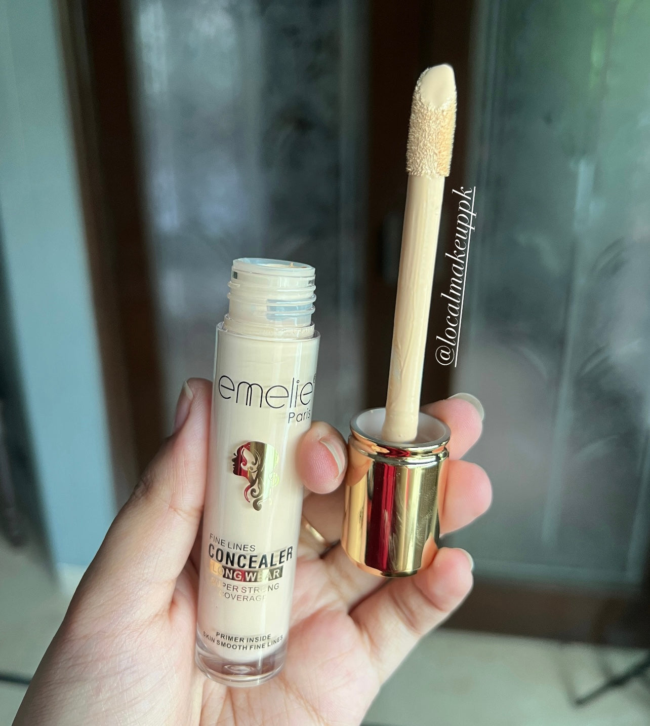 Emelie Long Wear Concealer