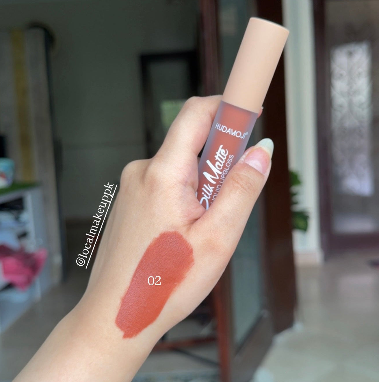 Hudamoji Silk Matte Liquid Lipstick