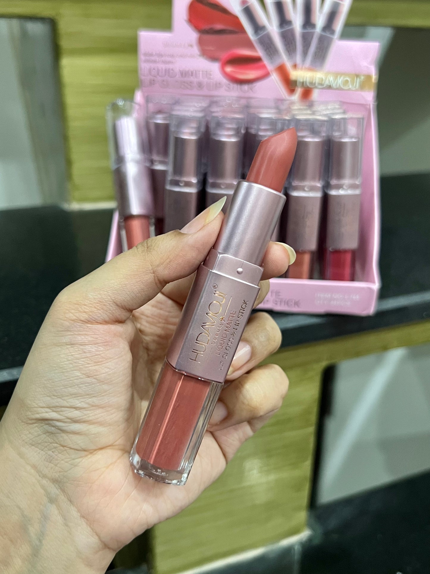 Hudamoji 2 in 1 Lipstick (Liquid and Bullet)