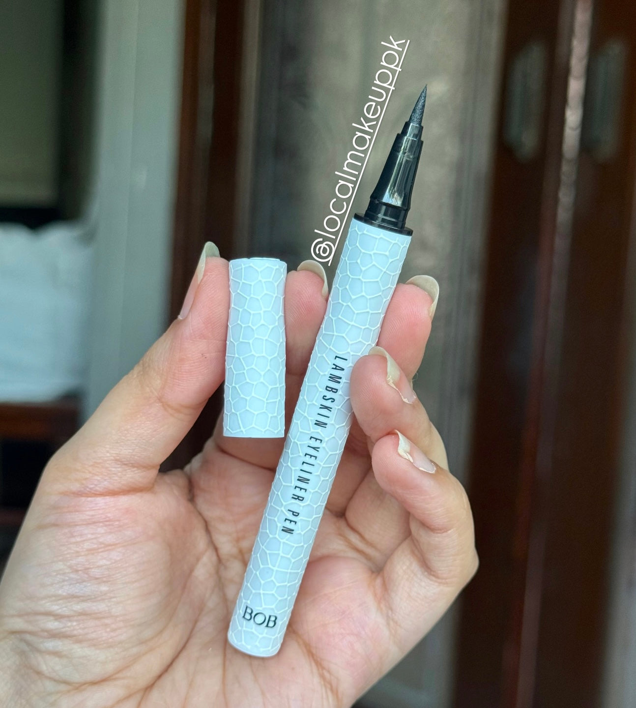 Bob Pen Eyeliner (waterproof + smudgeproof)