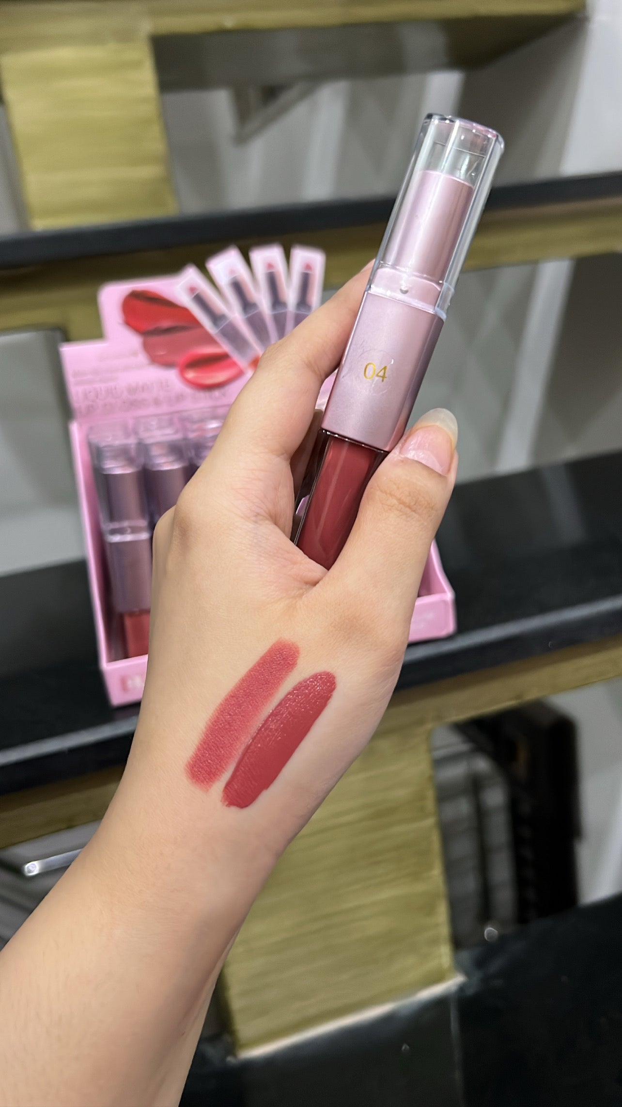 Hudamoji 2 in 1 Lipstick (Liquid and Bullet)