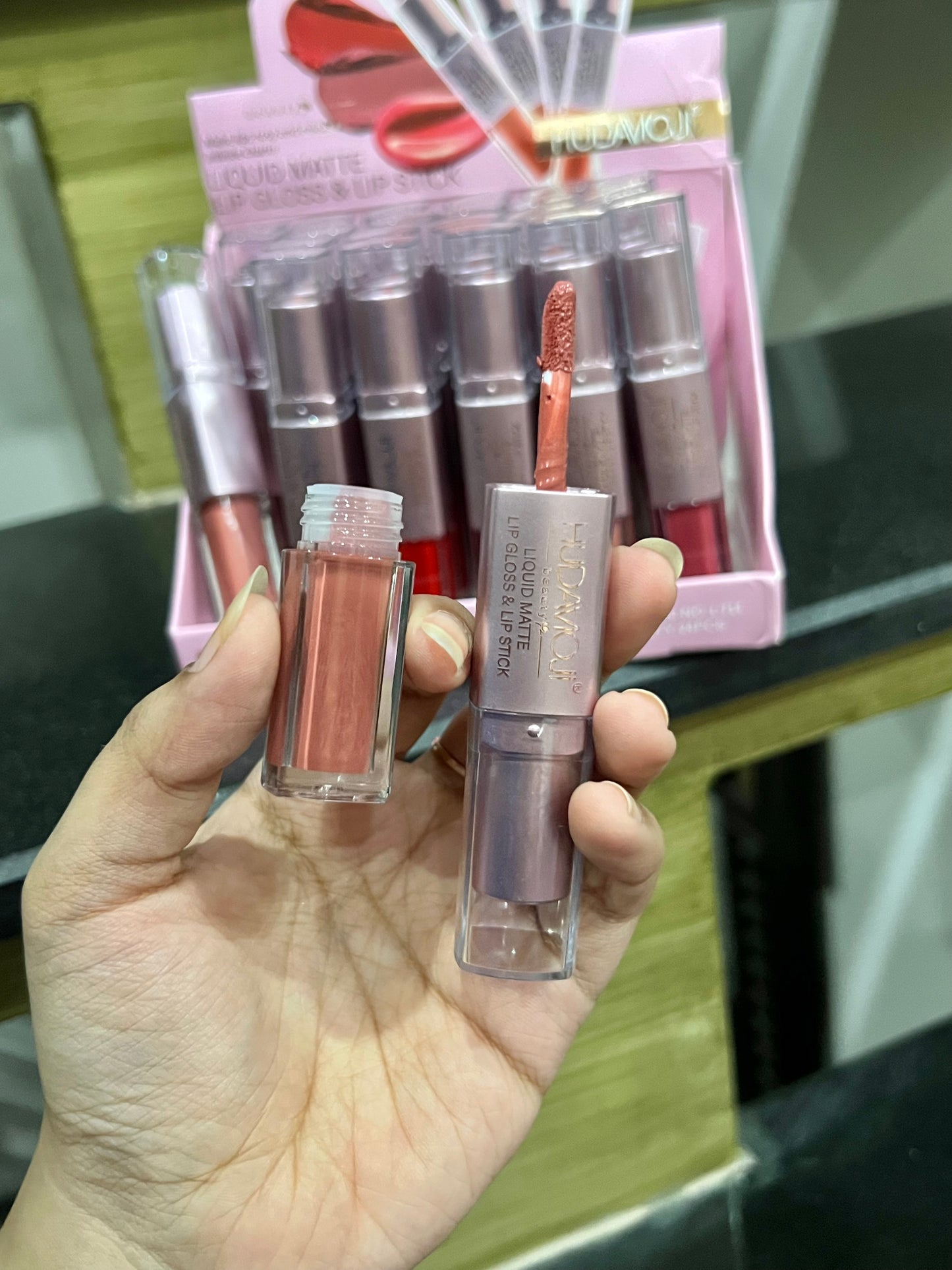 Hudamoji 2 in 1 Lipstick (Liquid and Bullet)