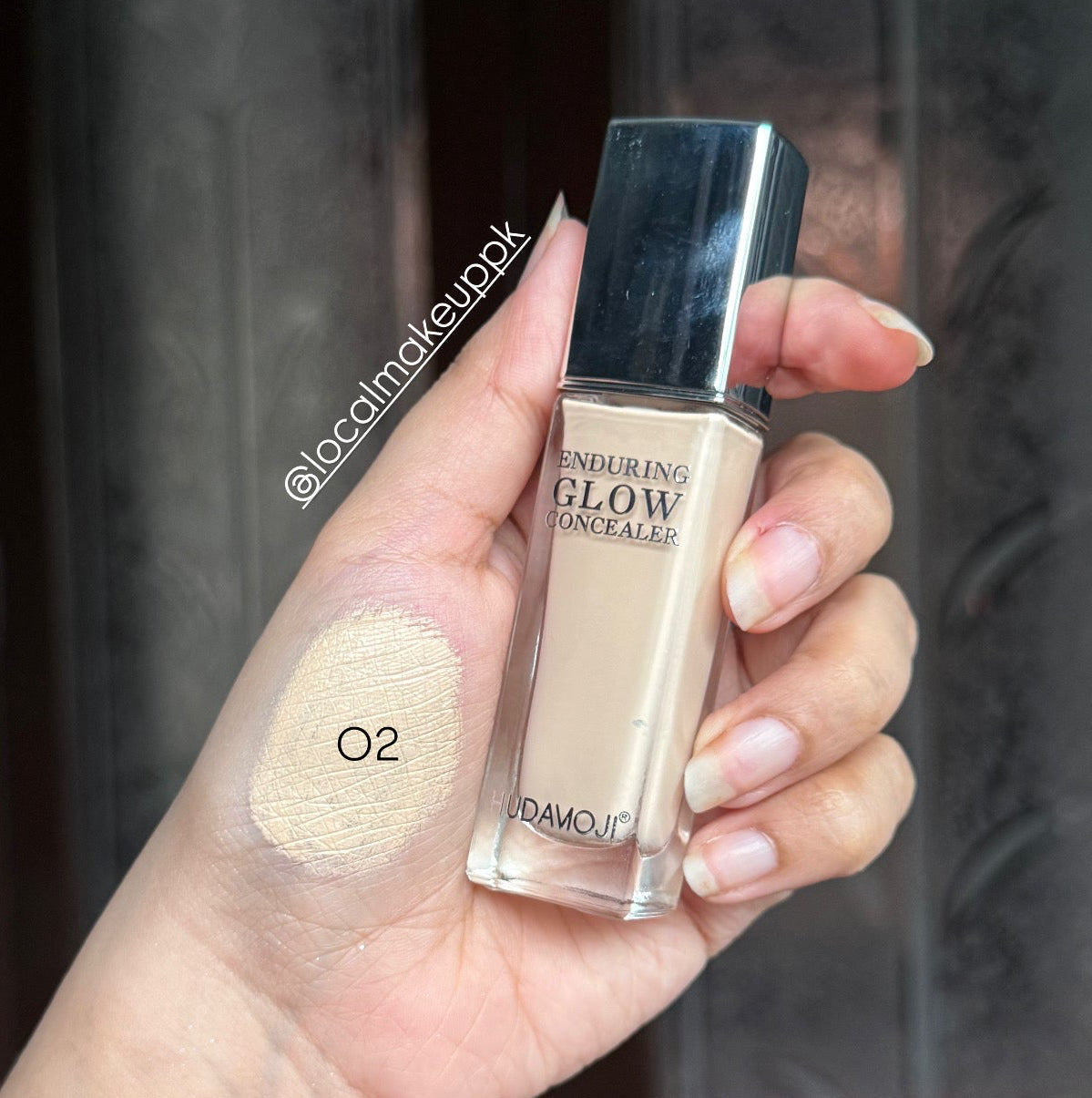 Hudamoji Enduring Glow Concealer