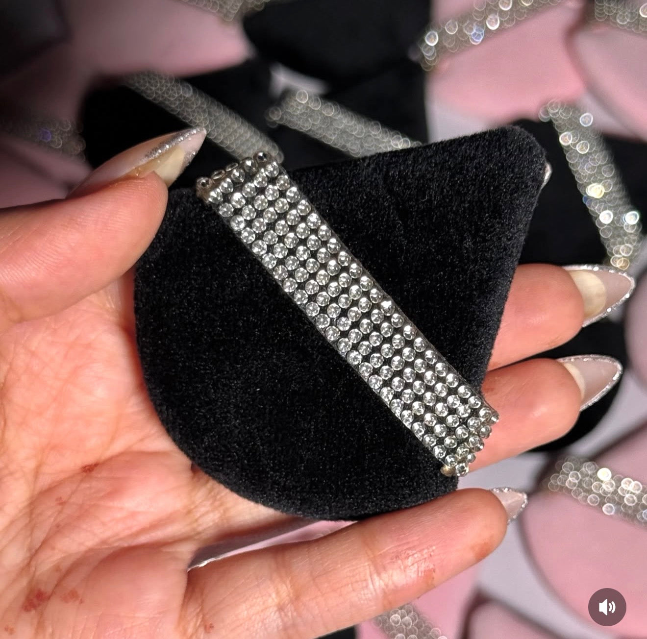 Ayesha Favorites Triangle Puff